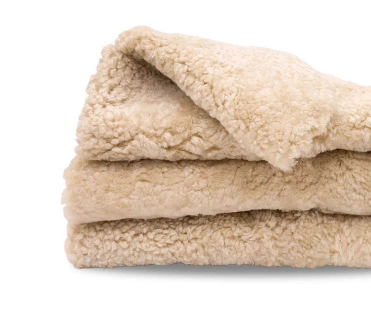 Promo π― A17 Curly Quad Pelt - Pearl π― 1 Promo π― A17 Curly Quad Pelt - Pearl π―